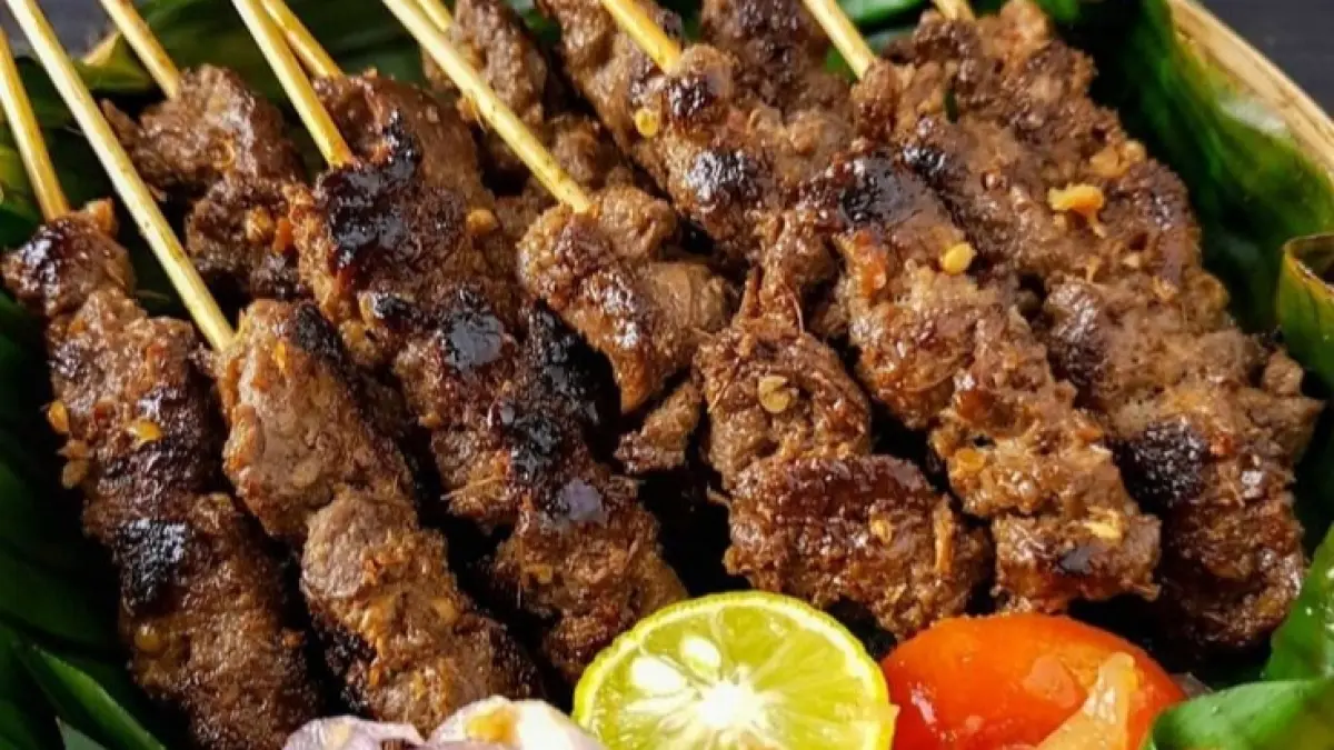 Ilustrasi kuliner mojokerto untuk artikel Menjelajahi Kuliner Mojokerto: Ragam Rasa Tradisional