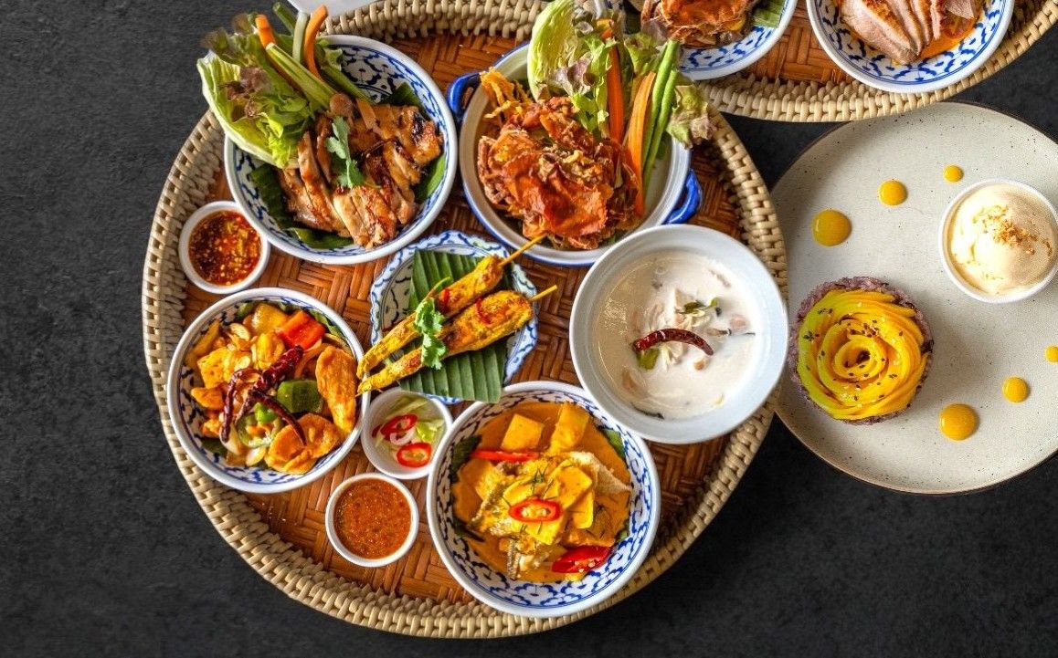 Ilustrasi hidangan phuket untuk artikel Nikmati hidangan Phuket di DoubleTree by Hilton KL