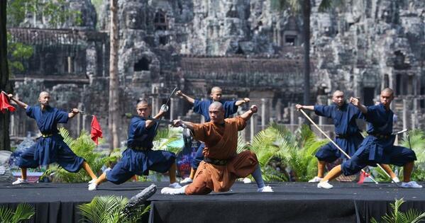 Ilustrasi visa bebas china untuk artikel Kamboja Harapkan Lonjakan Wisatawan lewat Visa Bebas China