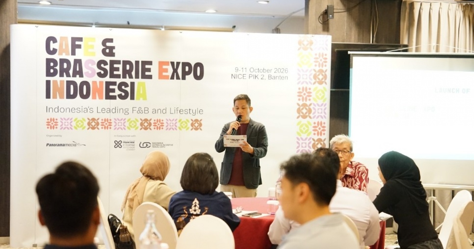 Ilustrasi industri kuliner untuk artikel Gaya Hidup dan Pengalaman Bersantap Dorong Industri Kuliner