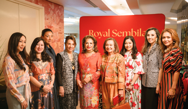 Ilustrasi royal sembilan butik untuk artikel Royal Sembilan butik utama dilancarkan
