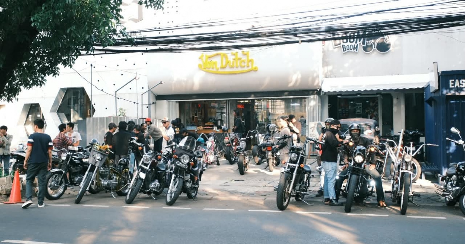 Ilustrasi kustom kulture untuk artikel Motul dan Von Dutch Bawa Kustom Kulture Beyond Borders