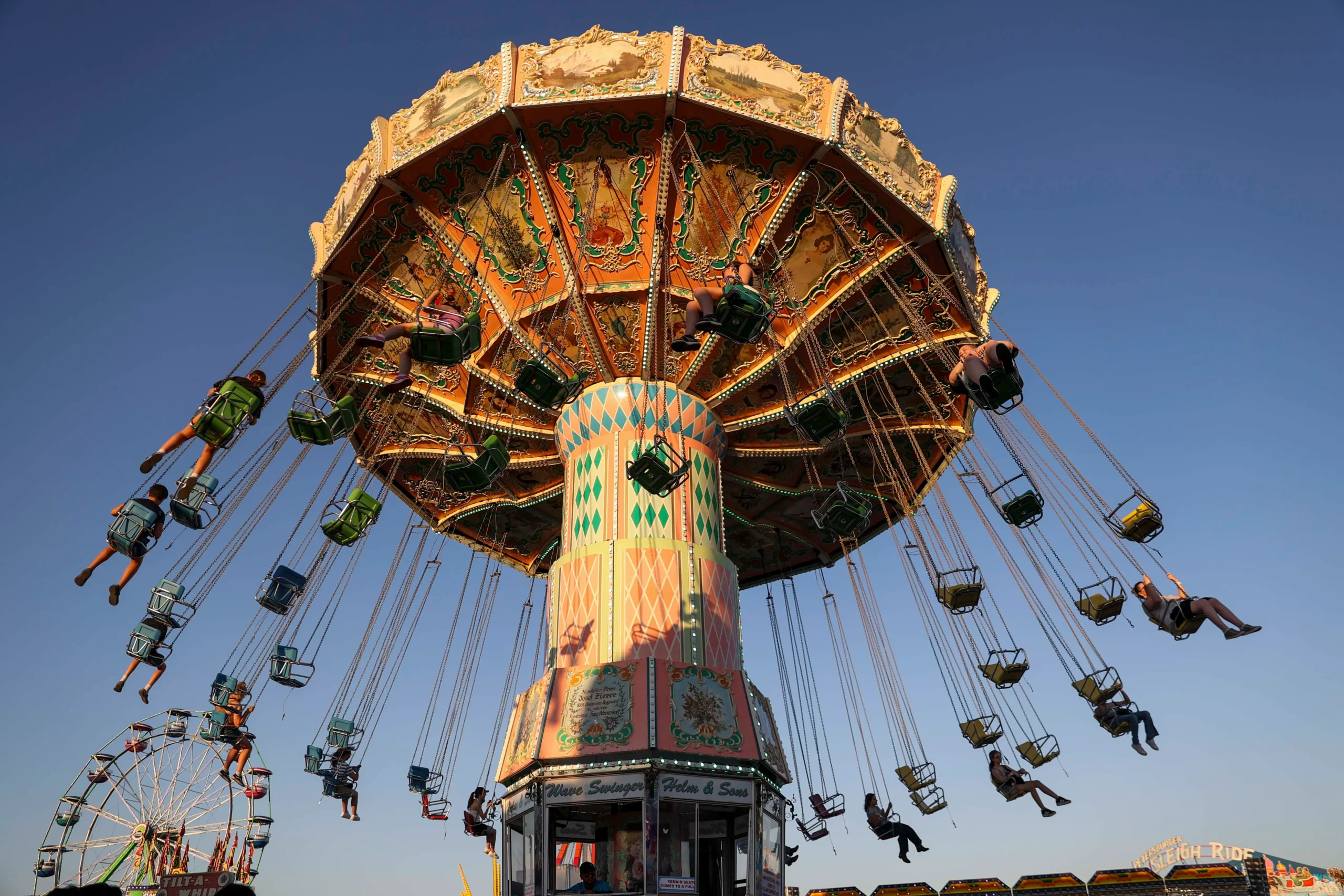 Ilustrasi oregon state fair untuk artikel Oregon State Fair 2026: Rides Baru dan Pertunjukan America 250