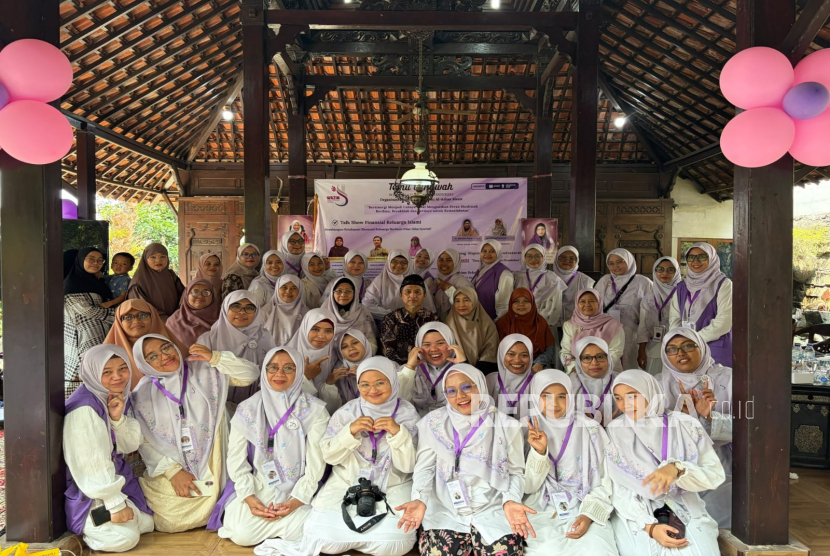Ilustrasi perempuan alumni al-azhar untuk artikel Perempuan Alumni Al-Azhar Perkuat Peran Muslimah Lewat Tiga…